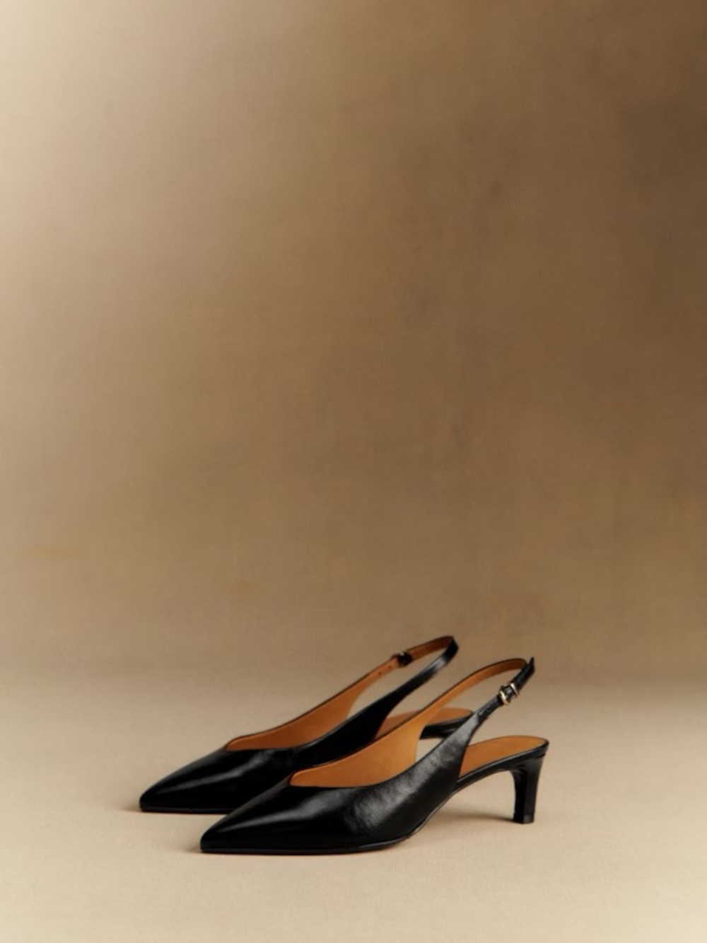 Sézane Serena slingback heels in vintage black